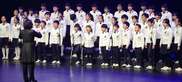 [꾸미기]2018_12_18 2018 예술축제 「보고·듣고·느끼는 삼색콘서트 어울림」공연 3.JPG