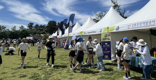 [꾸미기]강릉관광개발공사_TNF100 강원 연계 홍보부스 운영.jpg